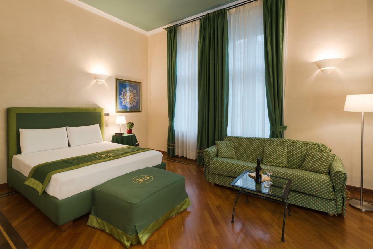 Jecna Aparthotel 4*