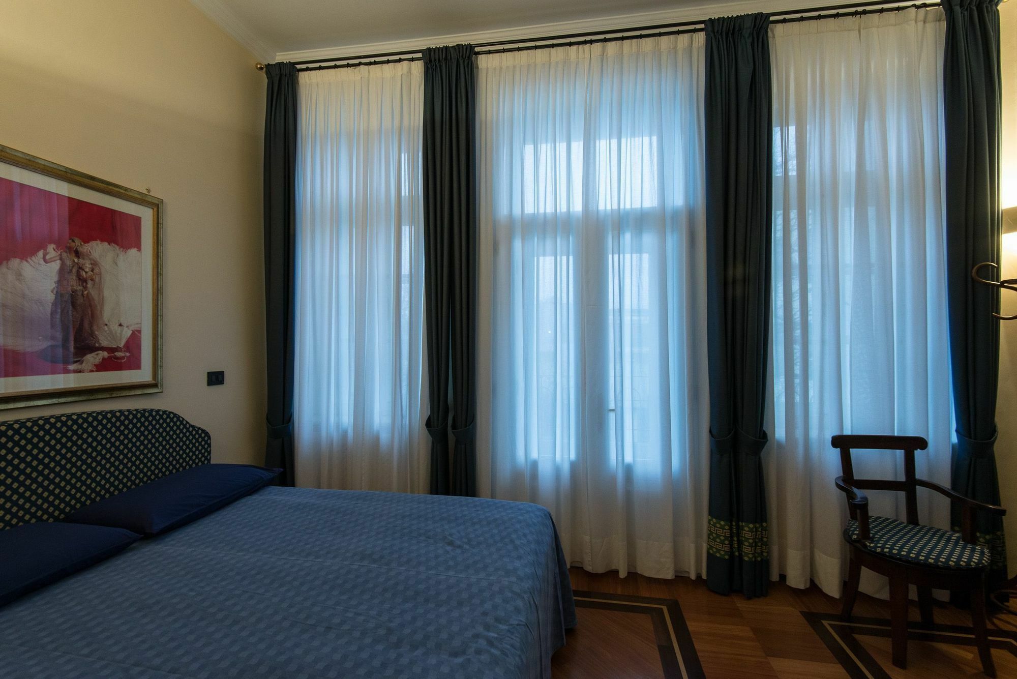 Jecna Apartahotel 4*