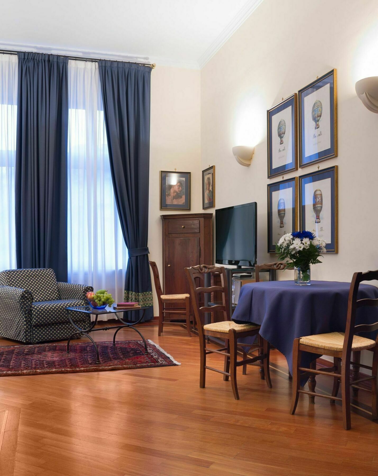 Jecna Apartahotel